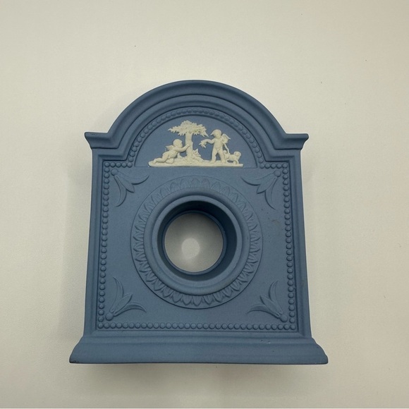 Wedgwood Blue Jasperware Desk Clock Stand With Out The Clock - Picture 7 of 7